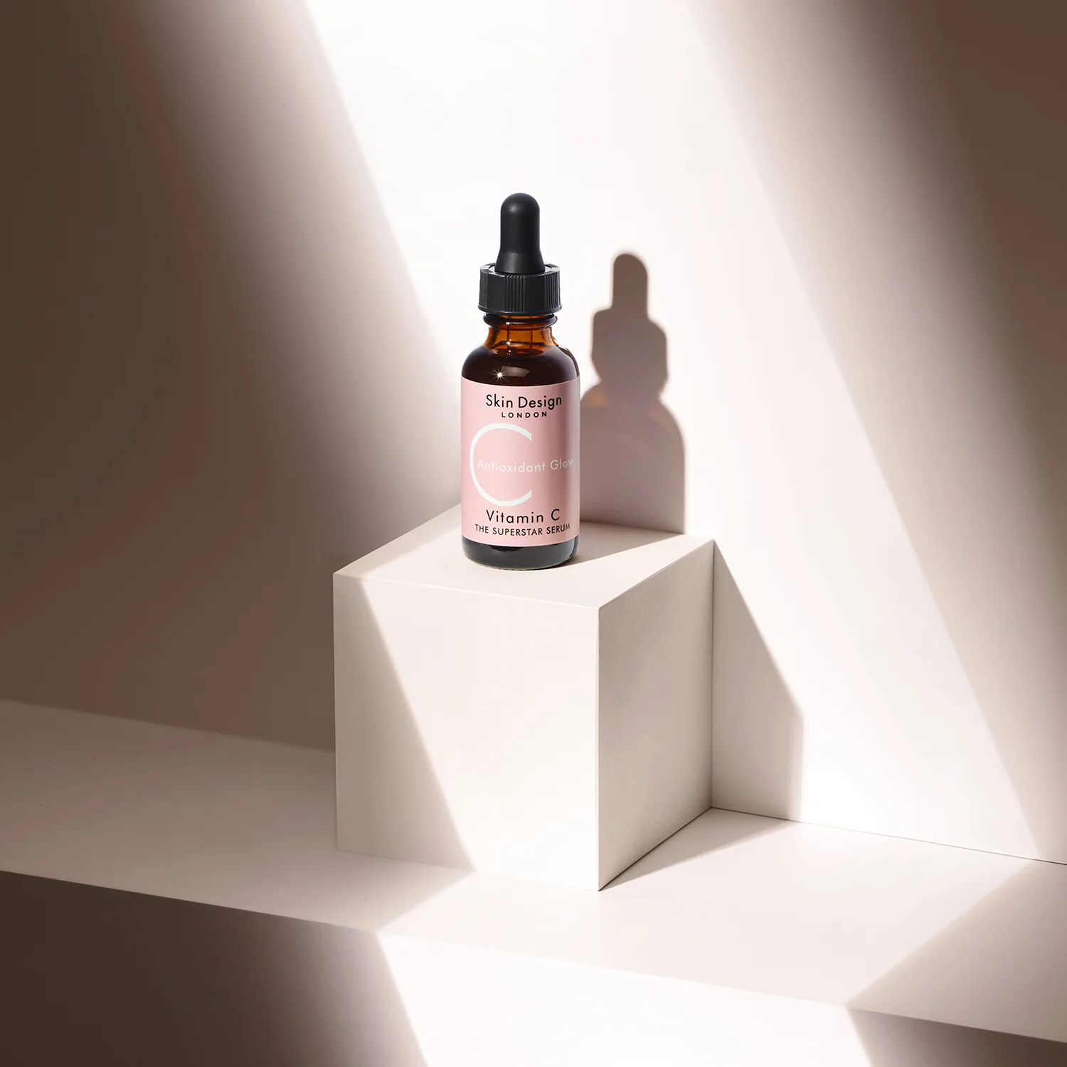 VITAMIN C GLOW SERUM